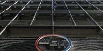 Διαμαρτυρία από το ΠΑΜΕ στα γραφεία της ΔΕΗ στην οδό Χαλκοκονδύλη στην Αθήνα ενάντια στις αυξήσεις στο ηλεκτρικό ρεύμα, Παρασκευή 10 Σεπτεμβρίου 2021.
(EUROKINISSI/ΓΙΑΝΝΗΣ ΠΑΝΑΓΟΠΟΥΛΟΣ)