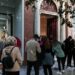 Κίνηση στα εμπορικά καταστήματα στην οδό Ερμού στην Αθήνα, την Κυριακή 7 Νοεμβρίου 2021. 
Ανοιχτά ήταν τα εμπορικά καταστήματα στο πλαίσιο των ενδιάμεσων εκπτώσεων και με τα νέα μέτρα σε ισχύ για τους ανεμβολίαστους και η πρόσβασή τους γίνεται υποχρεωτικά με επίδειξη pcr ή rapid τεστ.
(ΒΑΣΙΛΗΣ ΡΕΜΠΑΠΗΣ/EUROKINISSI)