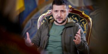 FILE PHOTO: Ukraine's President Volodymyr Zelenskiy attends an interview with the media as Russia's attack on Ukraine continues, in Kyiv, Ukraine March 21, 2022. Ukrainian Presidential Press Service/Handout via REUTERS  ATTENTION EDITORS - THIS IMAGE HAS BEEN SUPPLIED BY A THIRD PARTY./File Photo