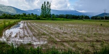 Μεγάλες καταστροφές και πλημμυρικά φαινόμενα στη Καστοριά.  Σάββατο 17 Ιουνίου 2023  (ΑΝΤΩΝΗΣ ΠΑΡΑΡΑΣ / EUROKINISSI)