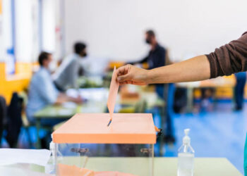 Madrid voting for elections of the community for government. hand voting in a poll