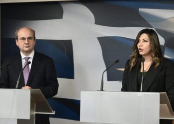 Παρουσίαση των μέτρων πρόσθετης στήριξης των νέων γονέων, από τον υπουργό Εθνικής Οικονομίας και Οικονομικών, Κωστή Χατζηδάκη και την υπουργό Κοινωνικής Συνοχής και Οικογένειας Σοφία Ζαχαράκη, Δευτέρα 22 Ιανουαρίου 2024.
(ΤΑΤΙΑΝΑ ΜΠΟΛΑΡΗ/EUROKINISSI)
