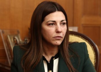 Με την υπουργο Παιδειας Σοφια Ζαχαρακη συναντήθηκε σημερα ο Αρχιεπισκοπος Ιερωνυμος. Η νεα Υπουργος που ανέλαβε το Υπουργείο πριν λιγες ημέρες επισκεφθηκε τον Αρχιεπισκοπο σε εθιμοτυπική συναντηση.   ΦΩΤΟ ΧΡΗΣΤΟΣ ΜΠΟΝΗΣ//ΑΡΧΙΕΠΙΣΚΟΠΗ ΑΘΗΝΩΝ